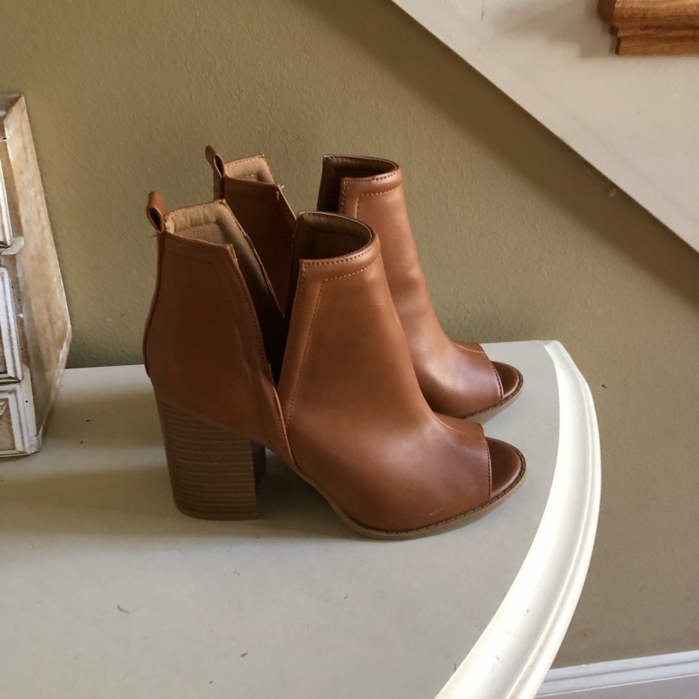 Qupid Tan Open-Toe Block Heel Ankle Boots